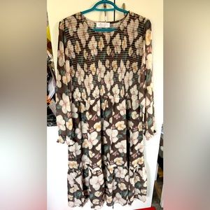 Jilly box Mud about Style dress